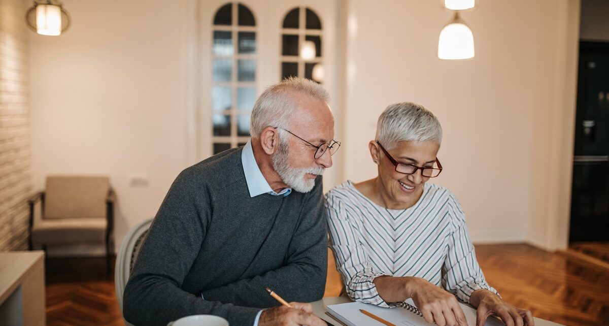 How Retirement Changes Your Estate Planning Needs 1 VancouverWills&Trusts-374682-elderly-people-table-image1