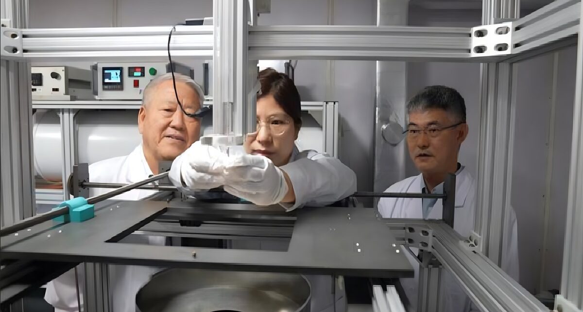 Organized Research Model Accelerates Breakthroughs On The Moon's Far Side 30 moon farside