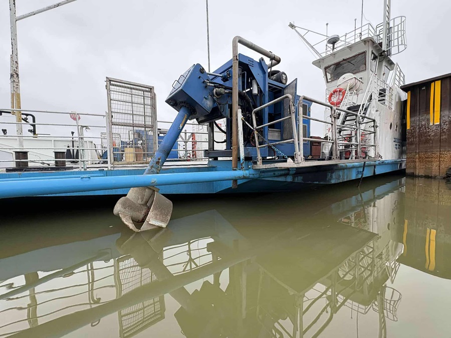 Forty Days Without a Ferry: York Factory First Nation Demands Action from Manitoba 1 York Factory 1