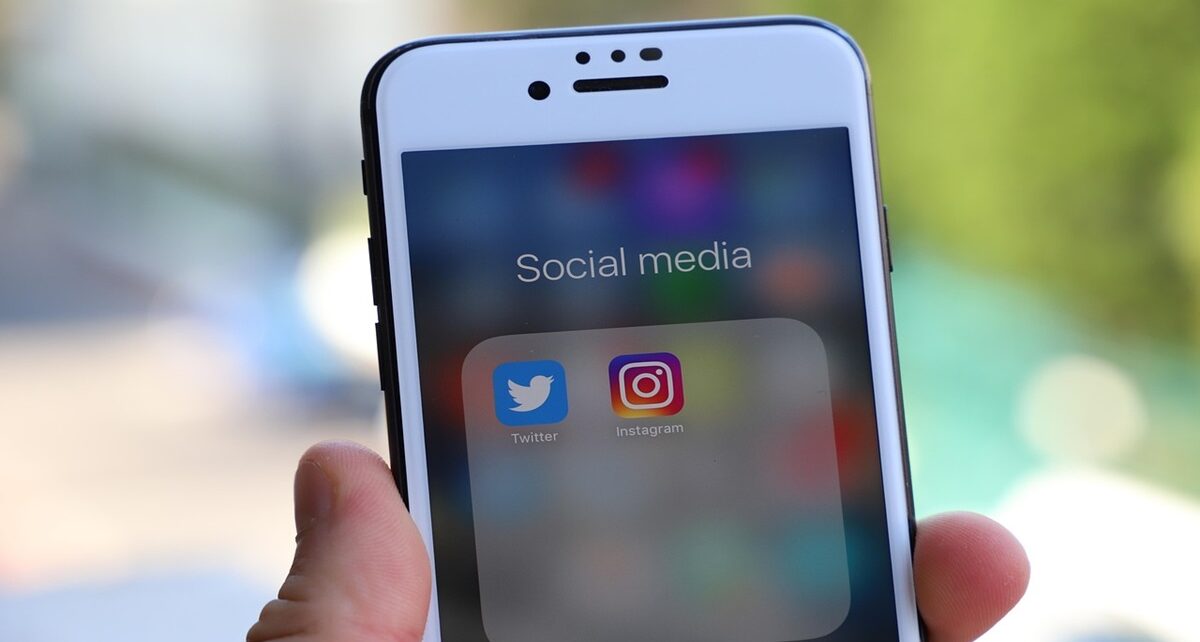 Divine Ethics in Communication 9 social media