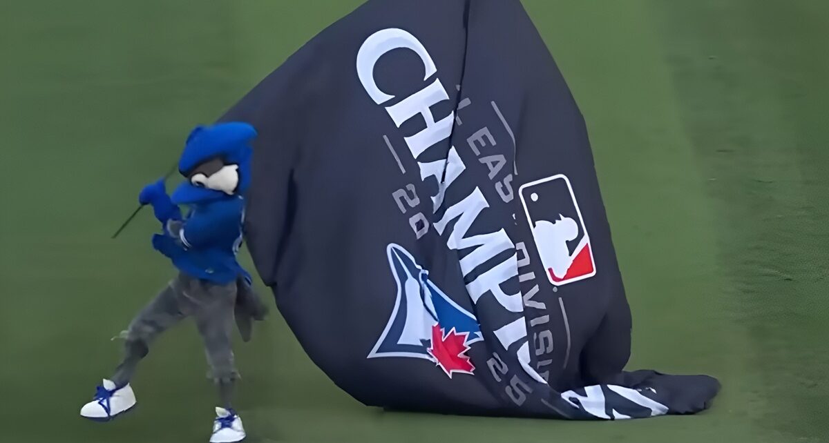 Toronto Tops the East: A New Chapter for Canadian Baseball 5 blue jays, champions, win