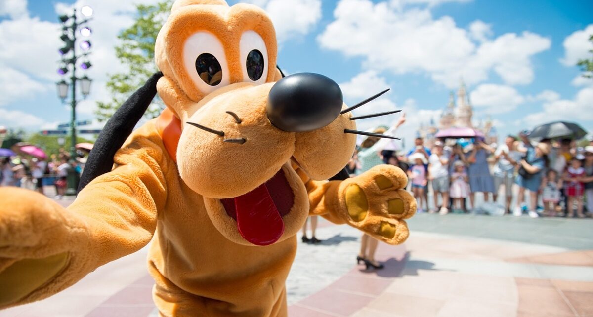 Disney's $3.8 Billion Loss: The Goofy Irony of Caving to Political Pressure 41 disney, goofy, stock prices falls, abc, jimmy fallon