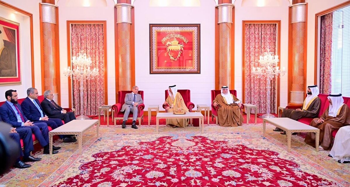 Premier Shehbaz Sharif’s Visit to Bahrain: Strategic Diplomacy, Economic Objectives, and the Israel Question 1 His Majesty King Hamad bin Isa Al Khalifa, King of the Kingdom of Bahrain, in Manama today.