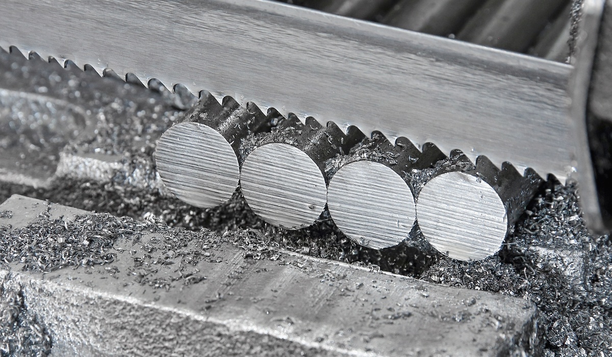 u377-kakaindustrial-396715-metal-bandsaw-blade-image1