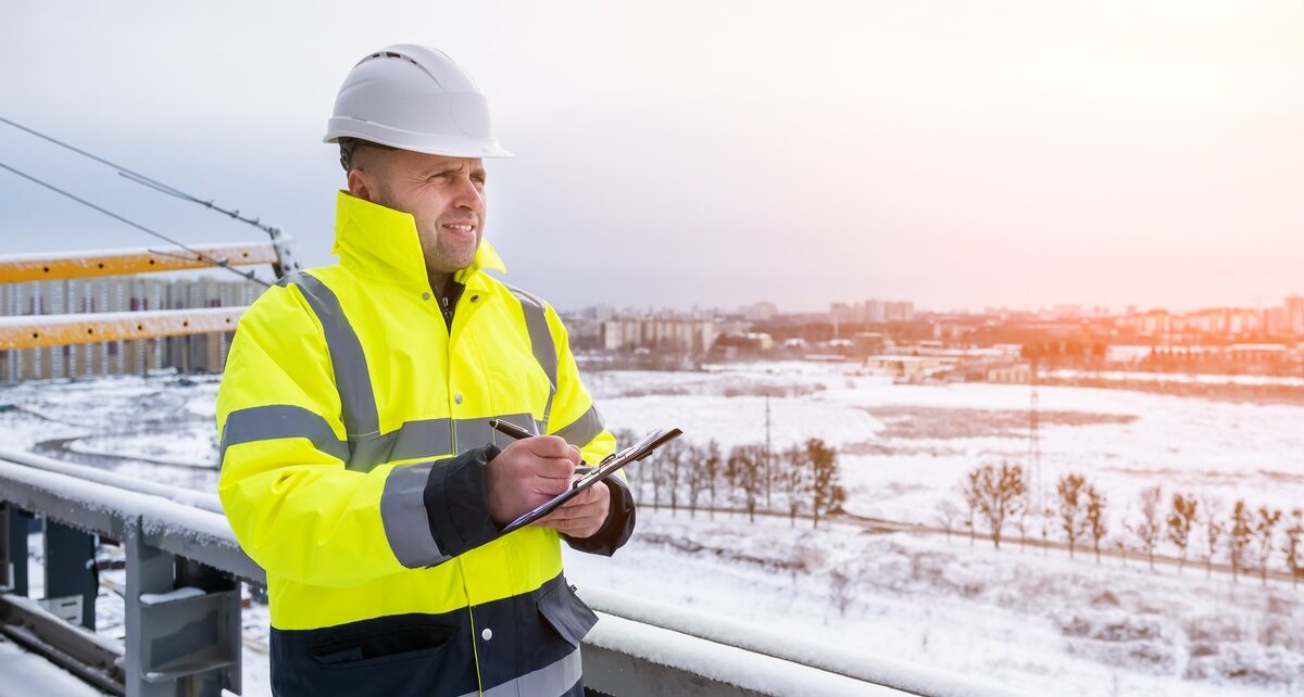 Winter Construction Challenges and How to Overcome Them 1 cleansweephydroblasting-422349-snowy-construction-site-Image1