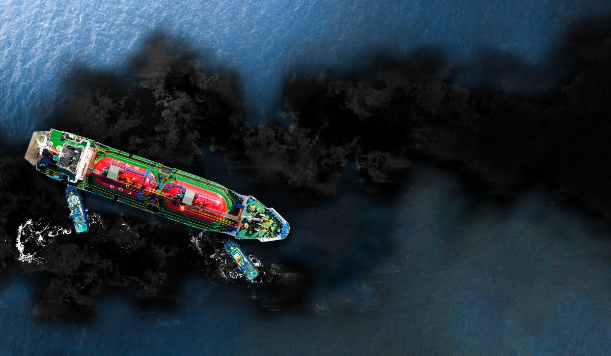 Chemical-Products-Industries-Inc.-415519-Oil-Spill-Boat-IMAGE-1