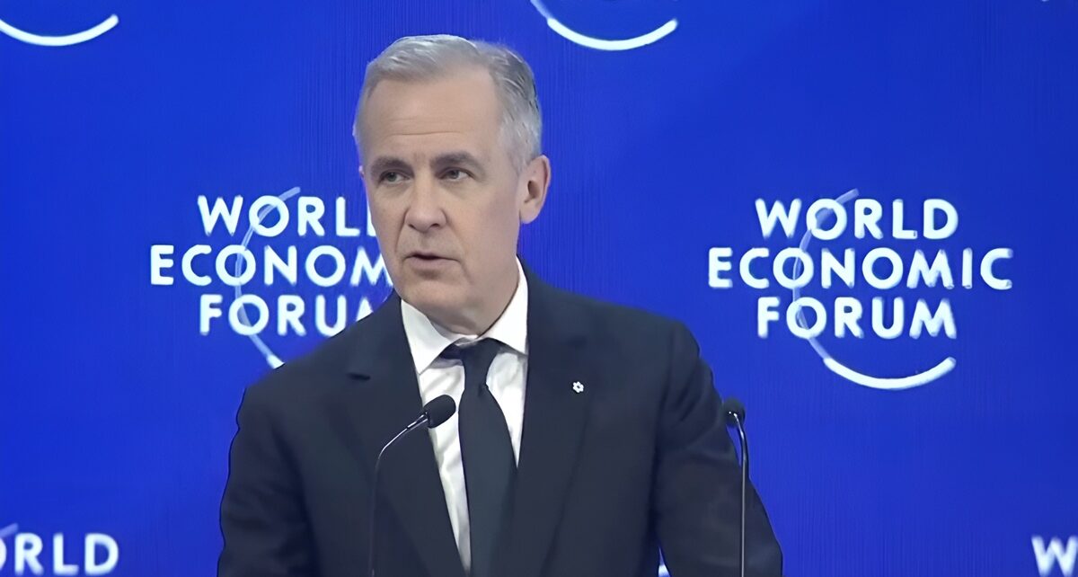 Prime Minister Carney Speaks with UK Prime Minister Keir Starmer in Davos 45 carney davos