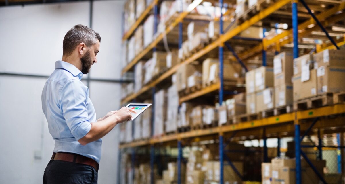 Solarpower-416383-man-shelves-warehouse-image1