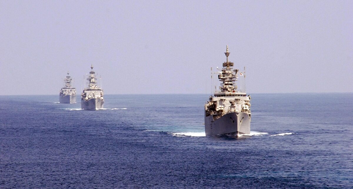 Gathering Storm: Reports of Imminent U.S. Strikes on Iran Raise Global Alarm 1 navy iran
