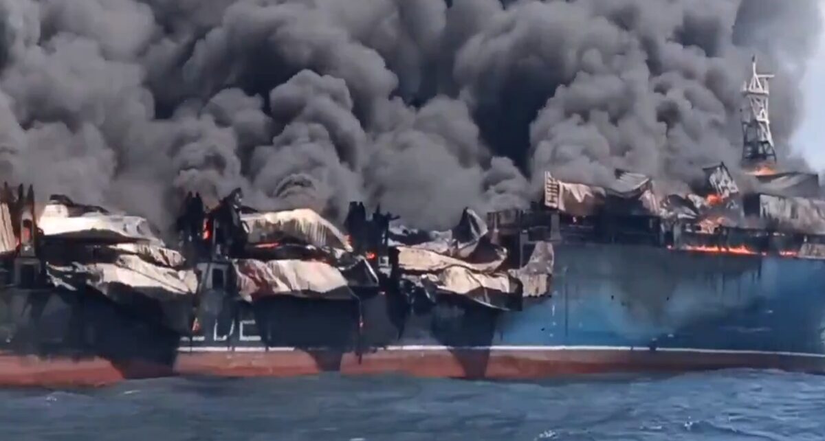 explosion us ships