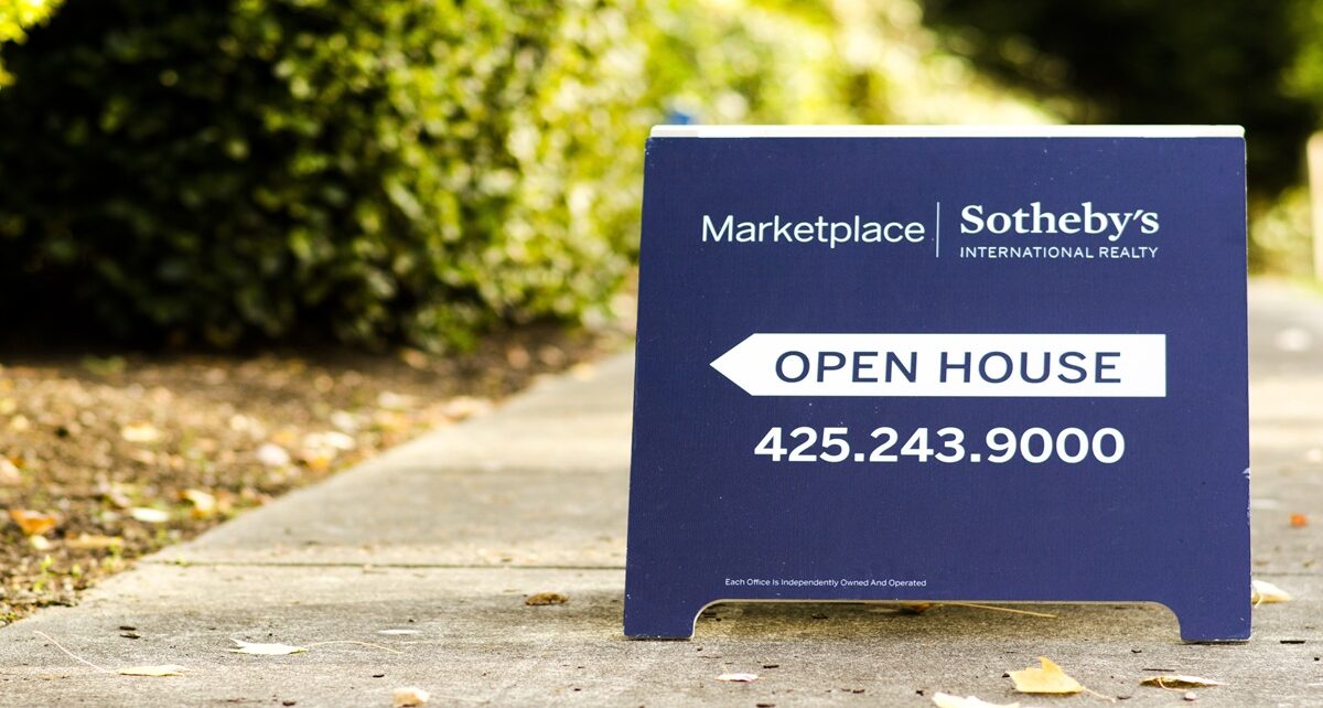 Staying Legal: Real Estate Sign Rules Every Agent Must Know 29 realestate-sign.jpg