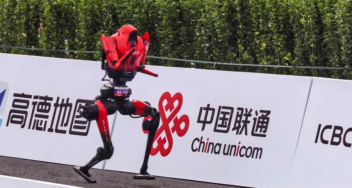 China Unicom and Huawei Turn a Beijing Marathon Into a Glimpse of the Future 225 China-unicon.jpg