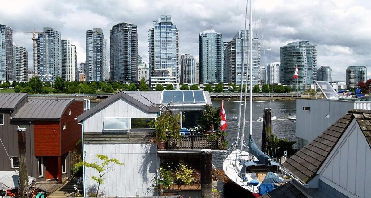 Canada Under Pressure: Economic Strain and Policy Decisions Converge in a Defining Moment 192 vanouver-housing.jpg